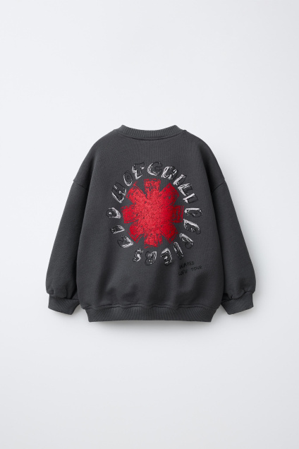 Zara ТОЛСТОВКА С ВЫШИВКОЙ RED HOT CHILI PEPPERS - 517802587-807-18