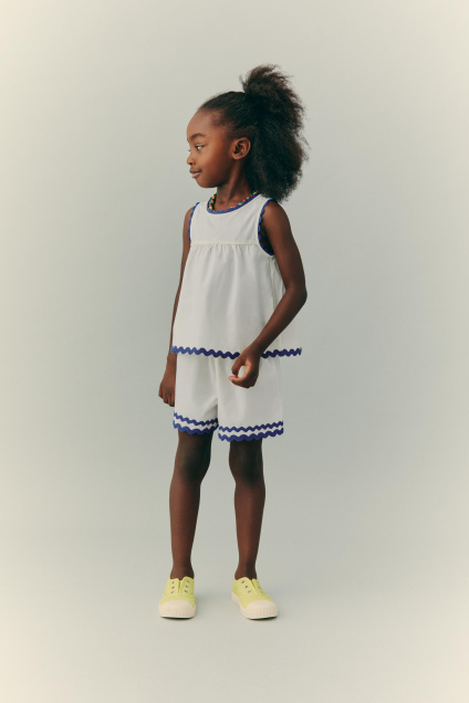 Zara ТОП ИЗ ПОПЛИНА С ВОЛНИСТЫМ КРАЕМ КОНТРАСТНОГО ЦВЕТА CASA LAWA X KIDS 543271366-250-18