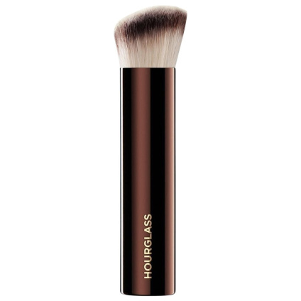 HOURGLASS Кисточка для бесшовной отделки Vanish Foundation Brush - 1 шт.