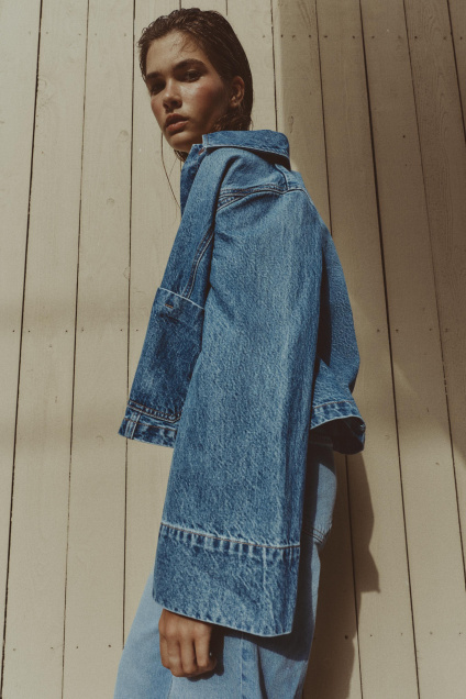 Zara КОРОТКАЯ ДЖИНСОВАЯ КУРТКА Z1975 537014951-427-1