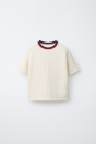 Zara ТРИКОТАЖНАЯ ФУТБОЛКА С ЦВЕТНЫМ ВОРОТНИКОМ 495689224-712-18