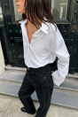 Zara БАЗОВАЯ ПОПЛИНОВАЯ рубашка белого цвета.