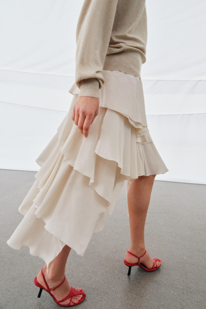 Zara ПЛАВНАЯ ЮБКА С ВОЛАНАМИ ZW COLLECTION 513162711-714-1