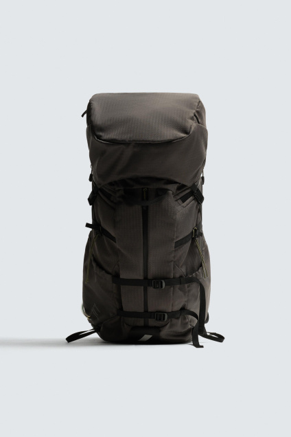 Zara СПОРТИВНЫЙ РЮКЗАК 55L 495669988-802-3
