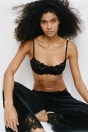 Бюстгальтер с вышивкой из геля