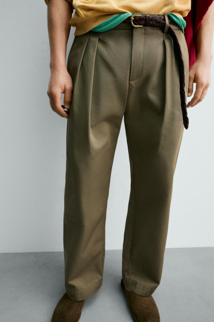 Zara БРЮКИ ЧИНОС С ДЕКОРАТИВНЫМИ СКЛАДКАМИ ААРОН ЛЕВИН X 530736509-505-38
