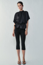 Zara АТЛАСНАЯ БЛУЗКА С ДРАПИРОВКОЙ черного цвета