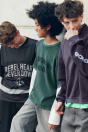 Zara РУБАШКА С ТЕКСТУРНЫМ РИСУНКОМ И ДВОЙНЫМИ РУКАВАМИ большего размера / кремового цвета