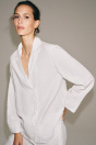 Zara БЕЛАЯ РУБАШКА НА ПУГОВИЦАХ?
