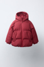 Zara ВОДООТТАЛКИВАЮЩЕЕ СТЕГАНОЕ ПАЛЬТО С КАПЮШОНОМ темно-красного ЦВЕТА