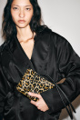 Zara Кожаная сумка через плечо с леопардовым принтом в виде животных