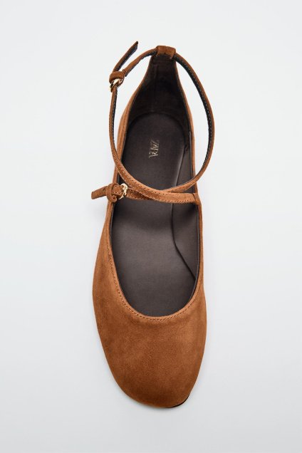 Zara КОЖАНАЯ БАЛЕРИНА С РЕМЕШКАМИ 495684541-105-35