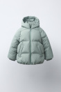 Zara ВОДООТТАЛКИВАЮЩЕЕ СТЕГАНОЕ ПАЛЬТО светло-зеленого ЦВЕТА С КАПЮШОНОМ