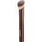 HOURGLASS Кисть для тонального крема Ambient Soft Glow Foundation Brush - 1 шт.