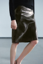 Zara КОРОТКАЯ КОЖАНАЯ ЮБКА ZW COLLECTION Темно-коричневого цвета