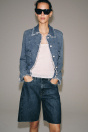Zara ДЖИНСОВЫЕ ШОРТЫ-БЕРМУДЫ С РАССЛАБЛЕННЫМ ПОЯСОМ СРЕДНЕЙ ВЫСОТЫ ZW COLLECTION Blue