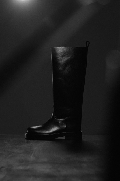Zara КОЖАНЫЕ САПОГИ ОГРАНИЧЕННОЙ СЕРИИ 505376075-800-36