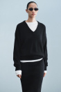 Zara Шерстяной кашемировый свитер с v-образным вырезом черного цвета