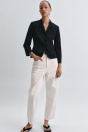 Zara ДЖИНСЫ ZW COLLECTION С КОНИЧЕСКИМ ПОЯСОМ СРЕДНЕЙ ВЫСОТЫ белого ЦВЕТА?