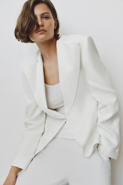 Zara ПИДЖАК-СМОКИНГ С ЛЬНЯНОЙ ОТДЕЛКОЙ ZW COLLECTION 526489392-250-1