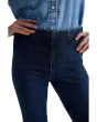 Maisie Pull-On Denim Capri in Hyacinth