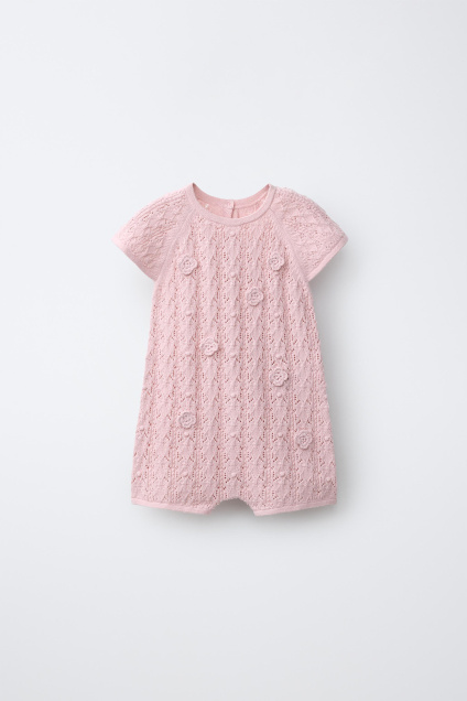 Zara КОРОТКИЙ КОМБИНЕЗОН С ПЕРФОРИРОВАННЫМ РИСУНКОМ 502019211-637-1