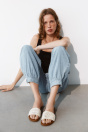 Zara Светло-бежевые САНДАЛИИ НА ПЛОСКОЙ ПОДОШВЕ С КРЮЧКОМ