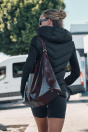 Zara КОМБИНИРОВАННАЯ СТЕГАНАЯ КУРТКА С КАПЮШОНОМ черного цвета