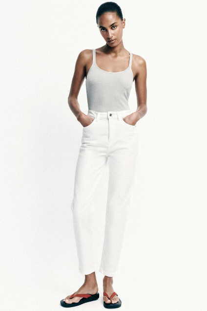 Zara ДЖИНСЫ Z1975 MOM FIT С ЗАВЫШЕННОЙ ТАЛИЕЙ 535935885-250-32