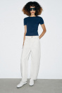 Zara Z1975-БЕЛЫЕ ДЖИНСЫ-БОЧКИ С ВЫСОКОЙ ТАЛИЕЙ?