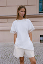 Zara АСИММЕТРИЧНАЯ ФУТБОЛКА С КРУЖЕВНОЙ белой подкладкой.