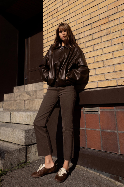 Zara УКОРОЧЕННЫЕ РАСКЛЕШЕННЫЕ ДЖИНСЫ TRF С ЗАВЫШЕННОЙ ТАЛИЕЙ 502971382-700-32